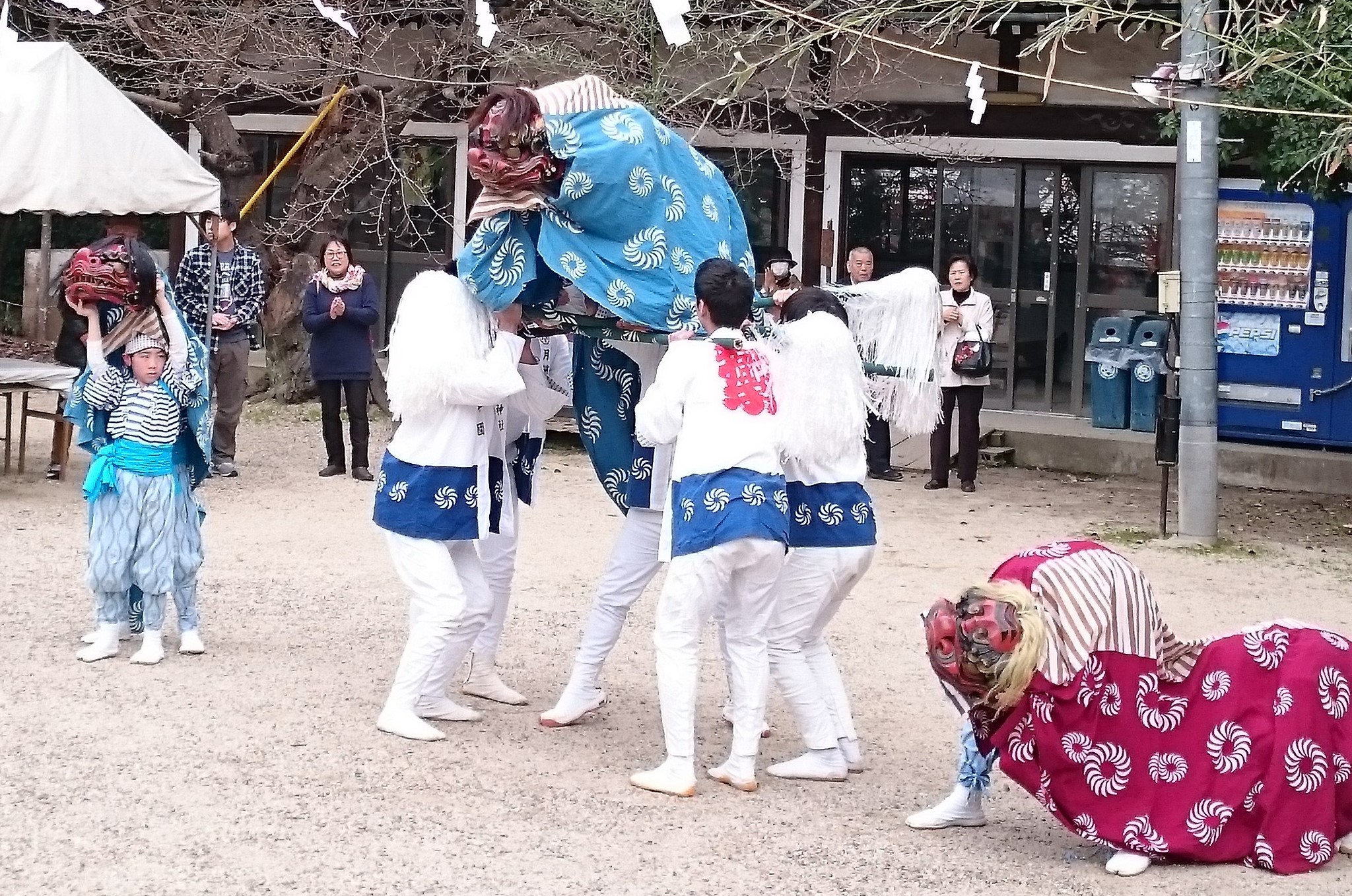 奉納行事の様子